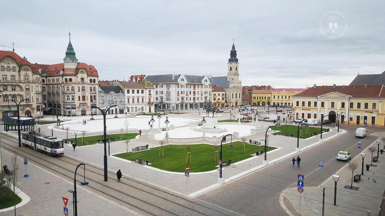 Phoenix Luxury Apartment Oradea Luaran gambar